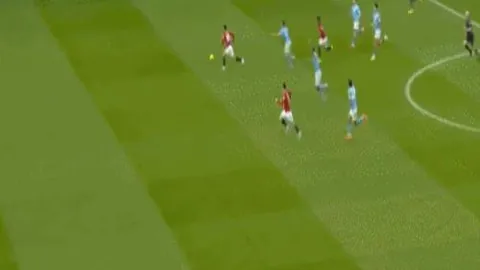 多特蒙德1-0不敌斯图加特，阿德耶米错失良机，联赛排名跌至第五